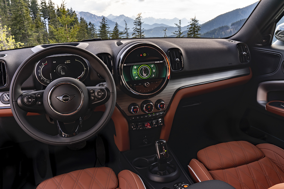 Mini Countryman PHEV interior dashboard and display